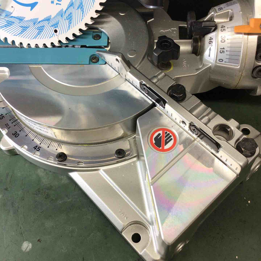 ★マキタ(makita) マキタ(makita) 18V コードレススライドマルノコ LS610DZ 集塵袋欠品 本体のみ【戸田店】