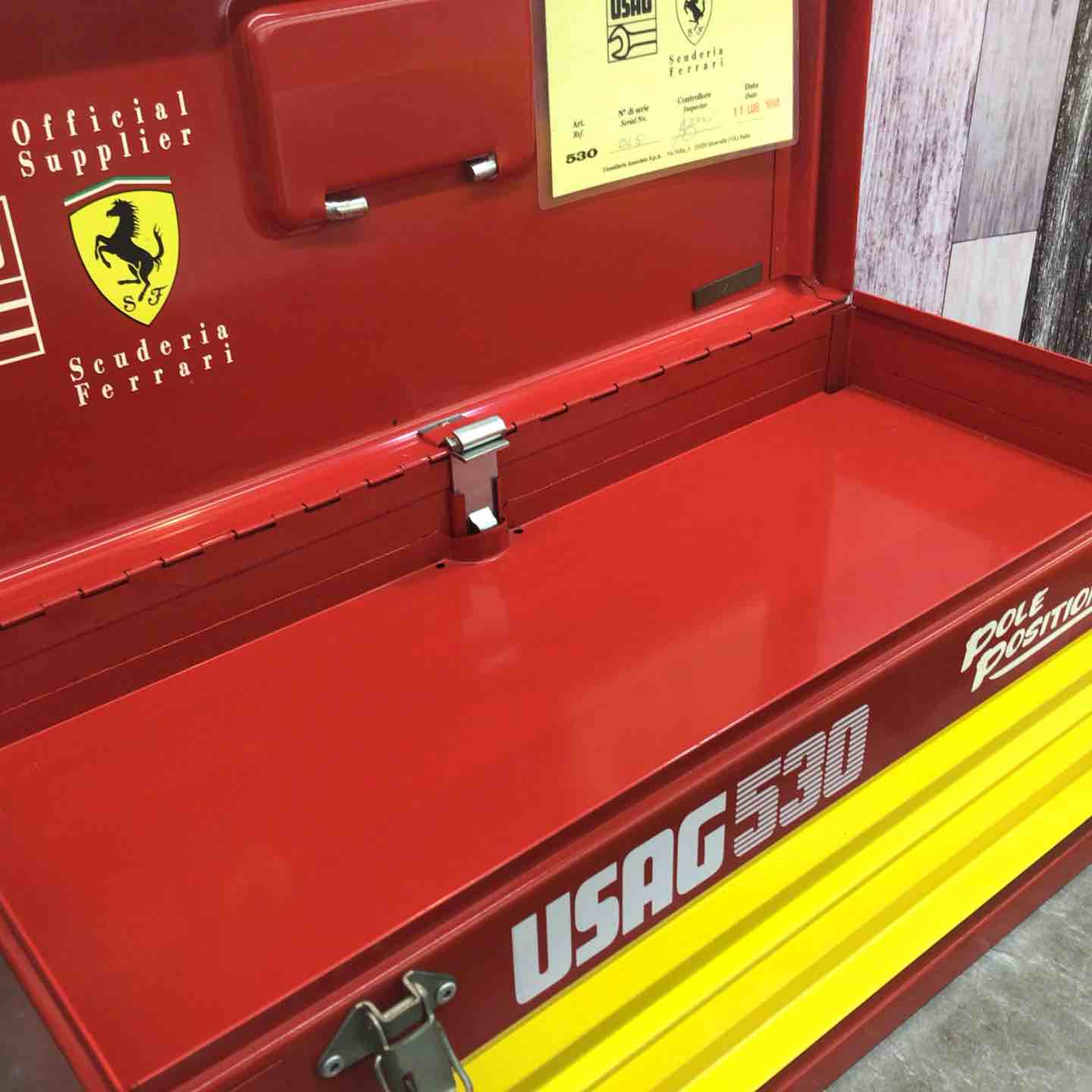 中古品】USAG ウーザック 530 フェラーリ 工具箱 鍵等の付属品はご