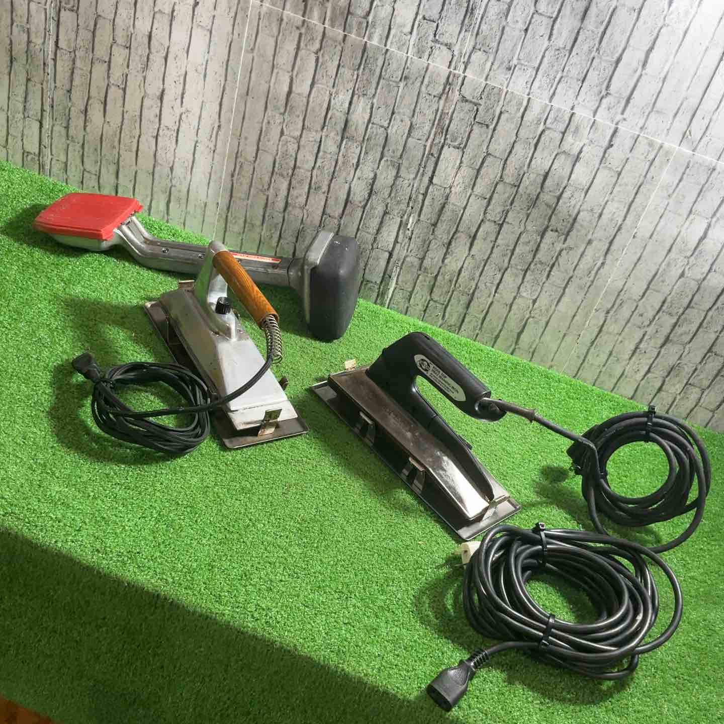 【現状品】▼まとめ売買 保証なし ロバーツ ヒートボンドアイロン カーペットアイロン ロバーツ Roberts ニーキッカー 10-412【川口店】 現状品】▽まとめ売買 保証なし ロバーツ ヒートボンドアイロン