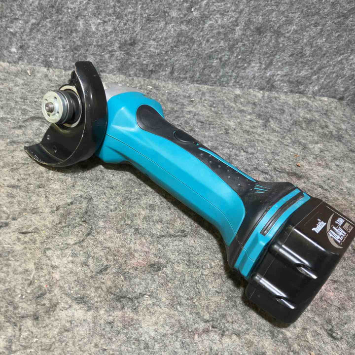 ☆マキタ(makita) 100mmコードレスディスクグラインダー GA400DZ 14.4Vバッテリー1個つき【桶川店】