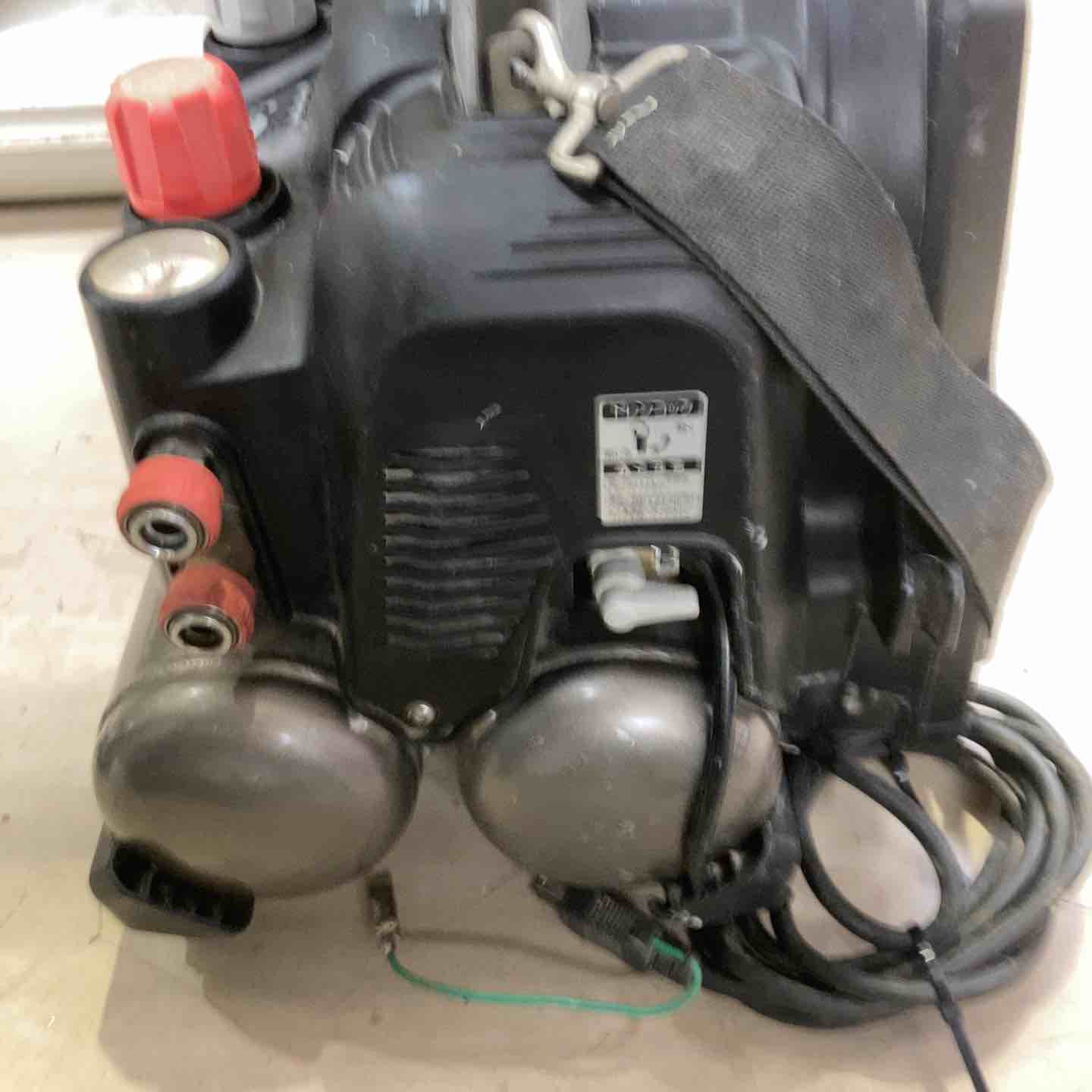 ☆ハイコーキ(HIKOKI ※旧:日立工機) エアコンプレッサー EC1245H【町田