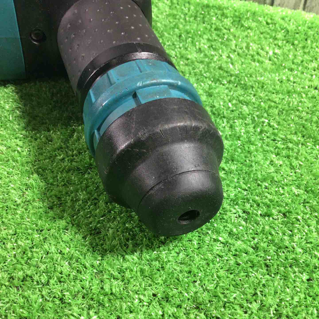 ★マキタ(makita) 電動ケレン スタンダードタイプ HK1820 動作確認済【川口店】