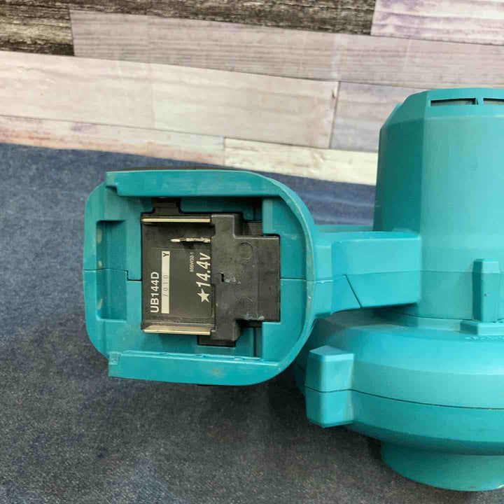 【中古品】マキタ makita 14.4V 充電式ブロワ UB144DZ 本体のみ【八潮店】