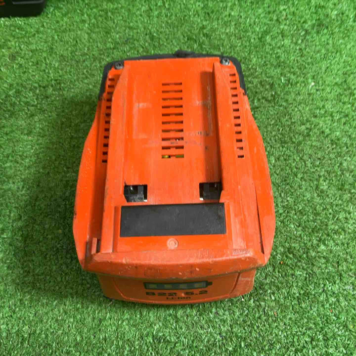【中古品】 ヒルティ (Hilti) バッテリー充電器セット B 22/5.2 5.2Ah 3個 B 22/4.0 1個 充電器 C4/36-350 1個　計5個　【藤沢店】