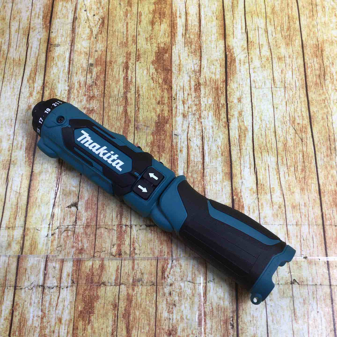 マキタ(makita) コードレスペンドリルドライバー DF012DZ【川崎店】