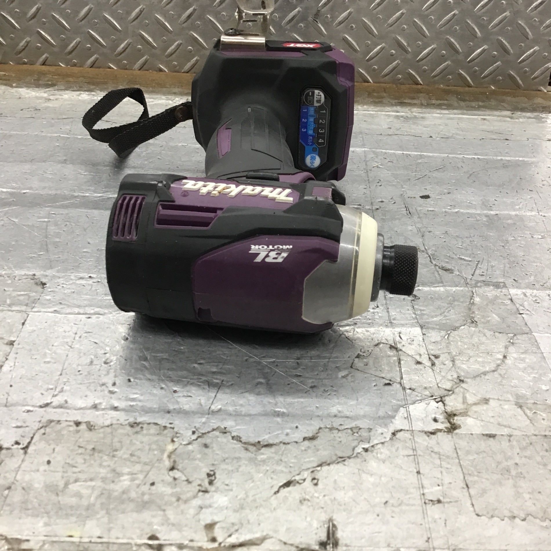【中古品】★マキタ(makita) コードレスインパクトドライバー TD001GDXAP【東大和店】 中古品】☆マキタ(makita) コードレスインパクトドライバー TD001GDXAP