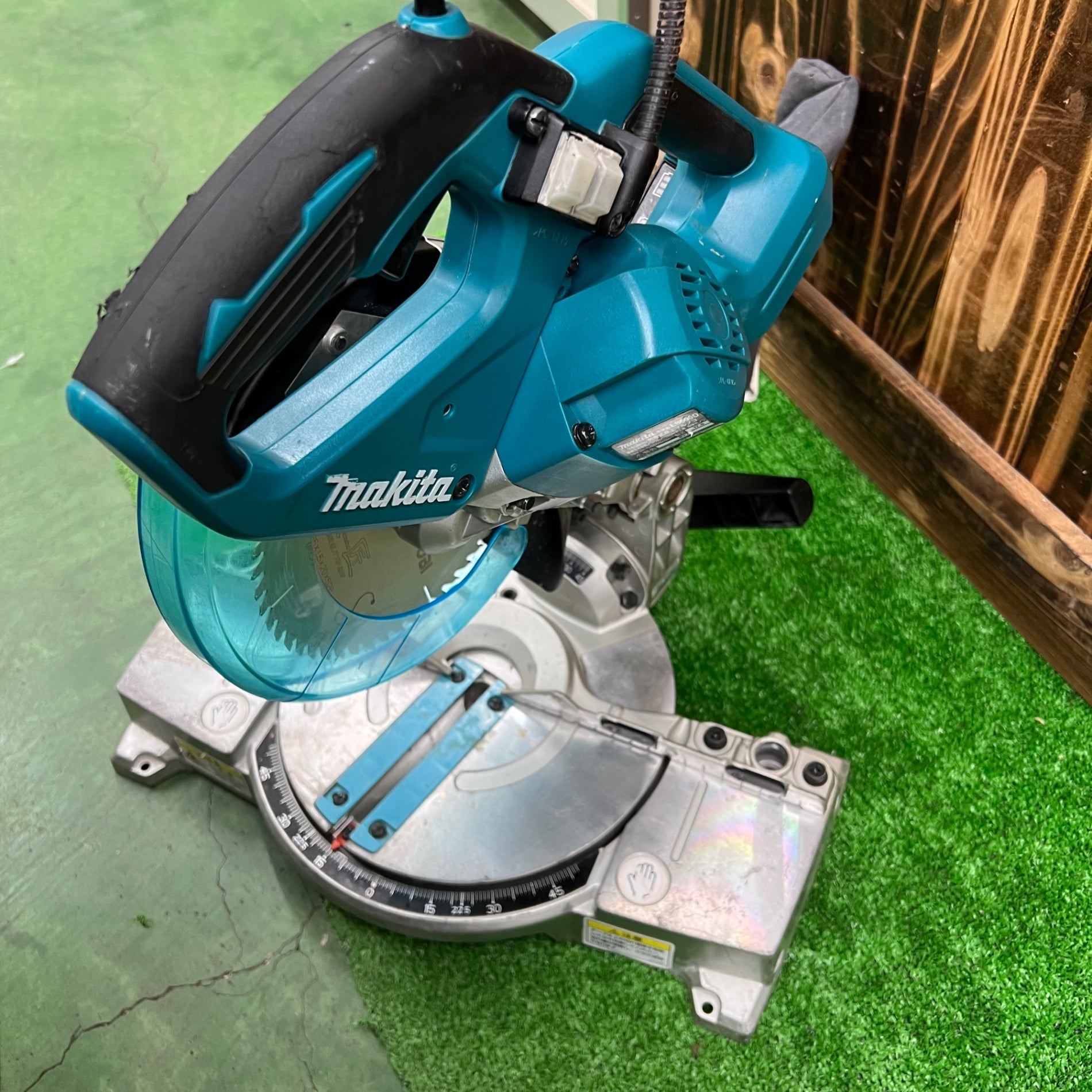【中古】マキタ　充電式卓上マルノコ　LS600DZ【ハンズクラフト熊本けやき通り店】 ☆マキタ(makita) コードレス卓上マルノコ LS600DZ ※※バイスクランプ