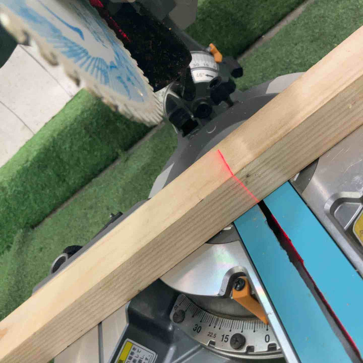 ★マキタ(makita) コードレススライドマルノコ LS001GZ 40V 動作確認済【川口店】