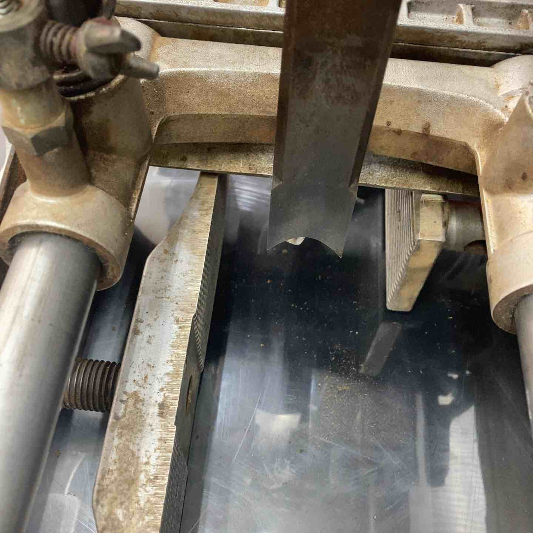 ◇マキタ(makita) 4寸手動角のみ 7304【川越店】