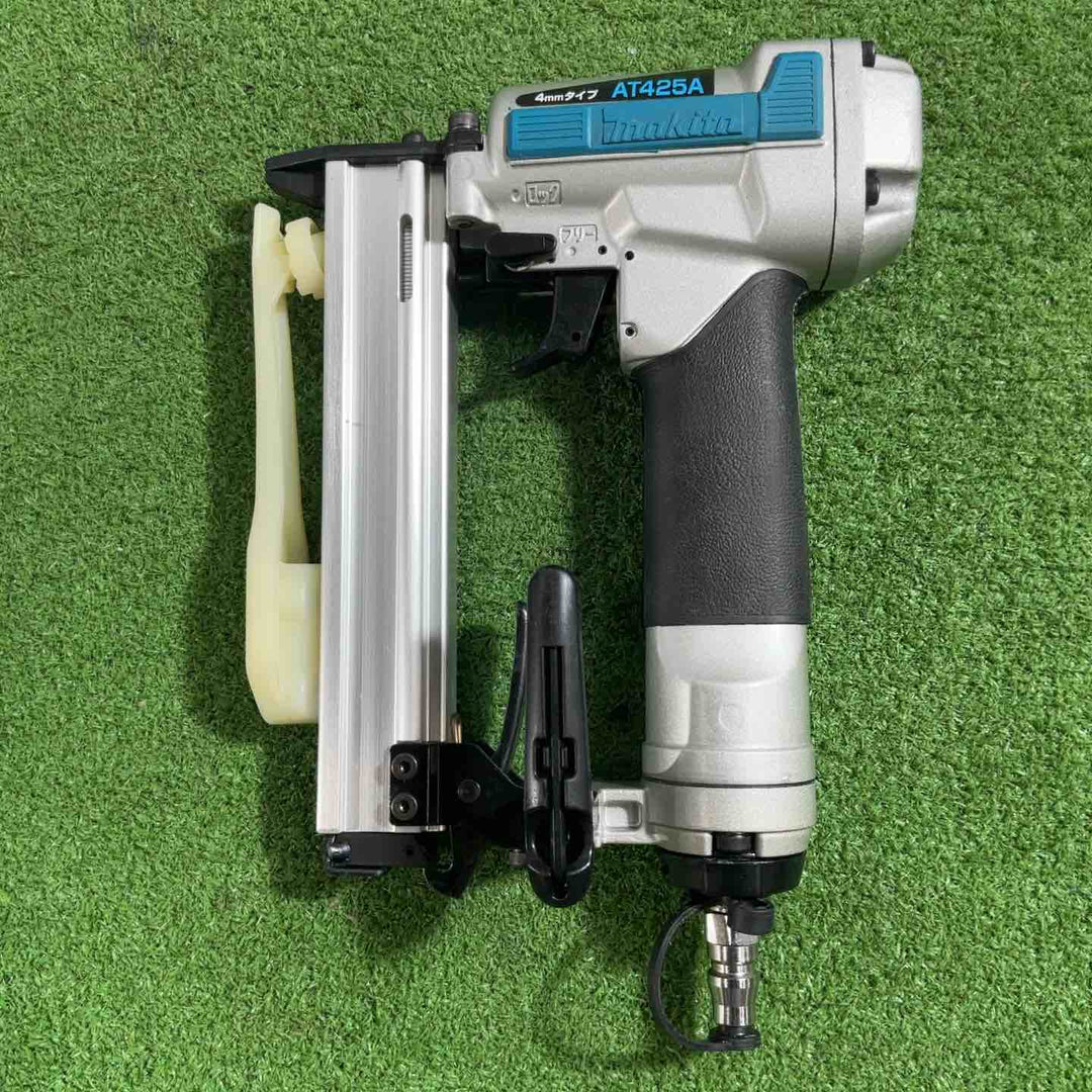 ★マキタ(makita) 常圧エアタッカ AT425AK 動作確認済【川口店】