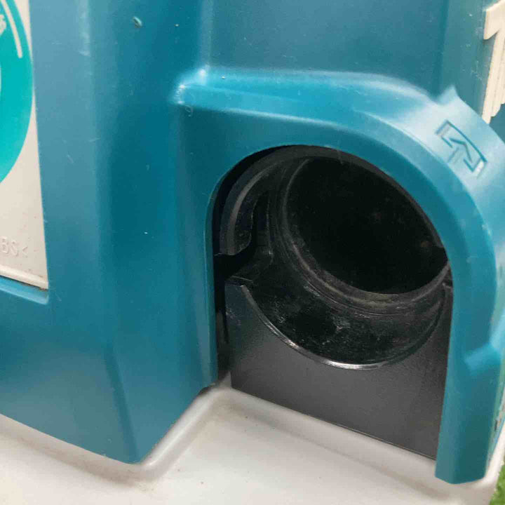 ★マキタ(makita) コードレス集じん機 乾湿両用 VC750DZ【川崎店】