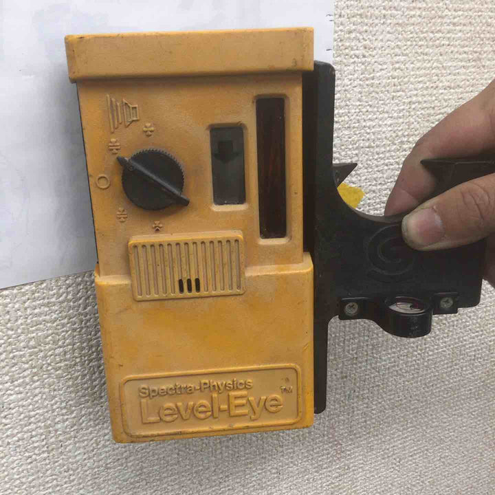 【現状品】スペクトラ・フィジックス/Spectra-Physics  回転レーザーレベル LASERPLANE350 【鴻巣店】