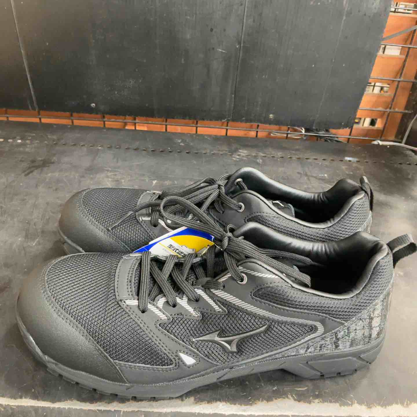 ミズノ 安全靴 オールマイティ VS 軽量 紐 メッシュ JSAA・普通作業用