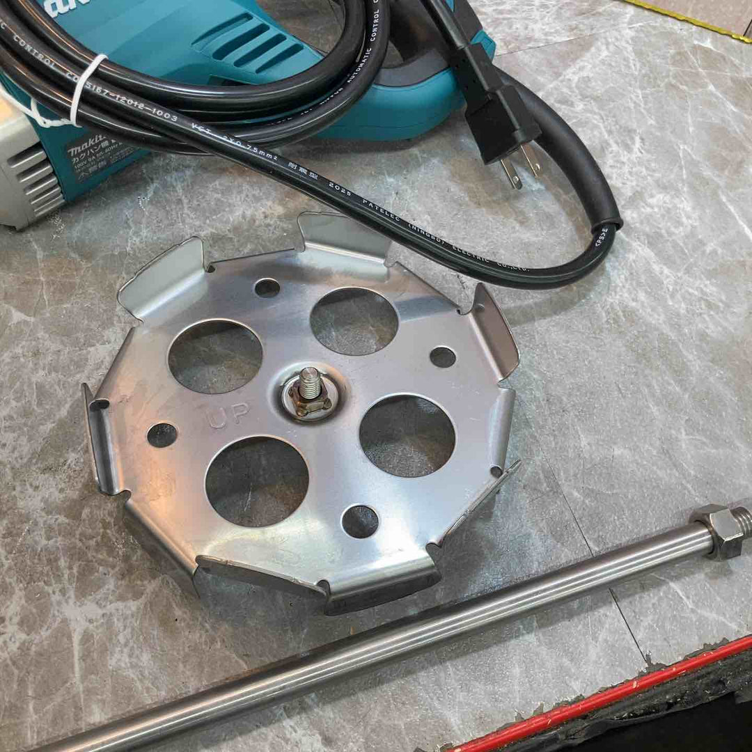 ☆マキタ(makita) コンクリートかくはん機 UT1305【八潮店】