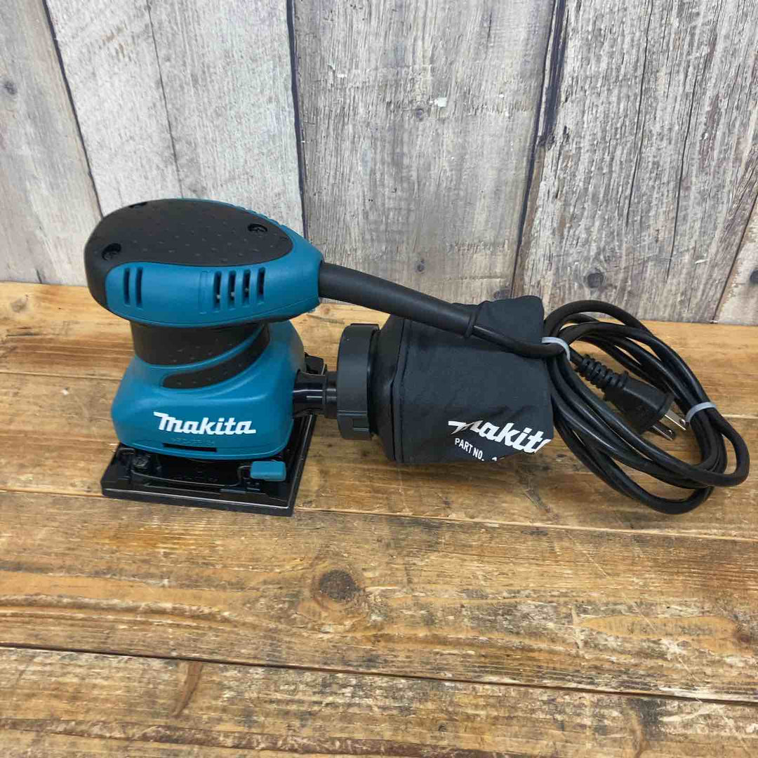 【中古品】 マキタ(makita) 防じんミニサンダ BO4555 100V 【東大和店】