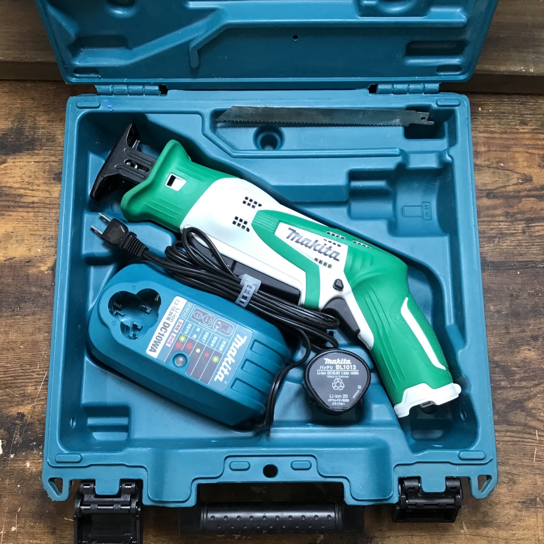 マキタ 充電式 レシプロソー makita JR101DWG セット
