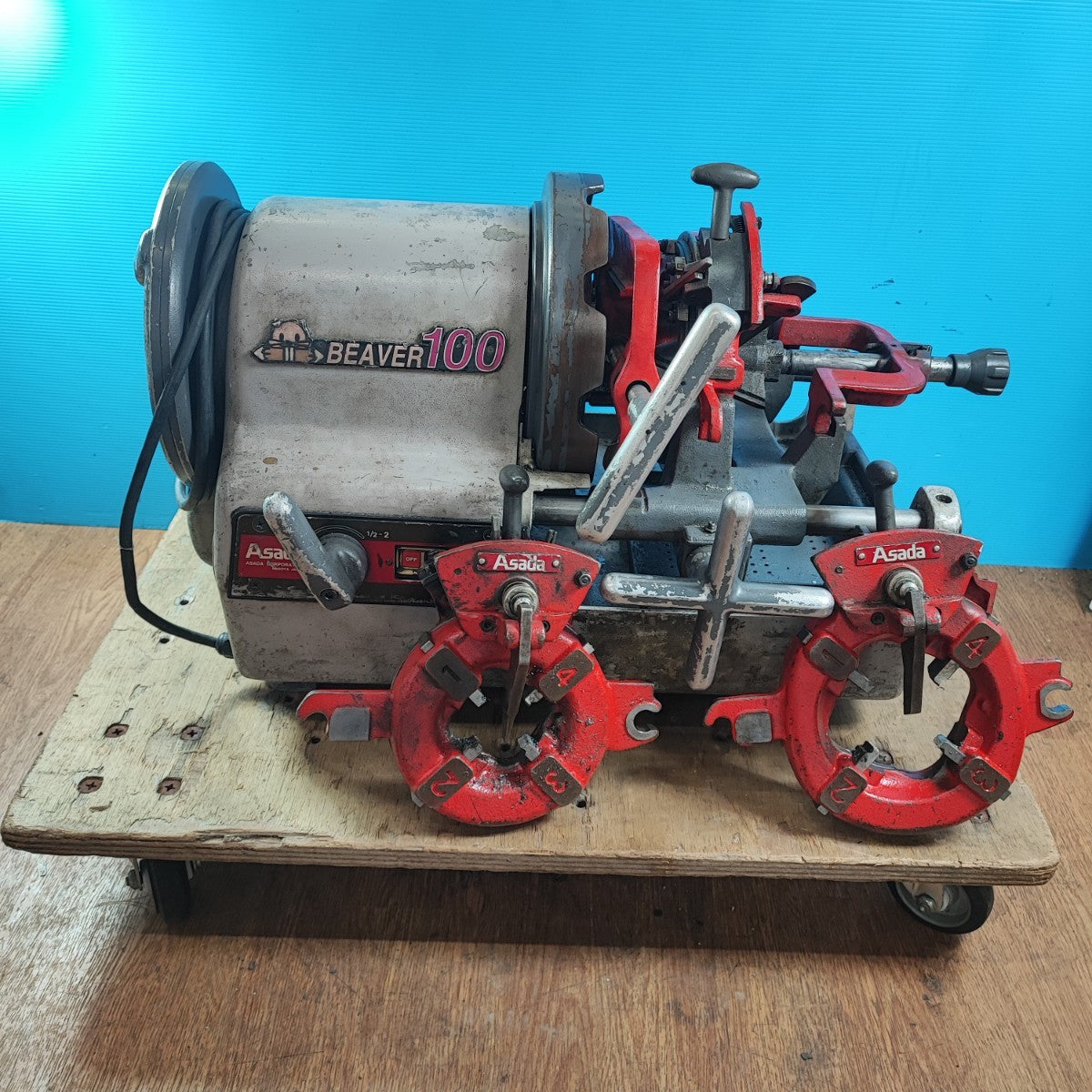 店頭受取り限定】アサダ ビーバー100 ダイヘッド付 動作確認済【岩槻店 店頭受取り限定】アサダ ビーバー100 ダイヘッド付 動作確認済【岩槻店
