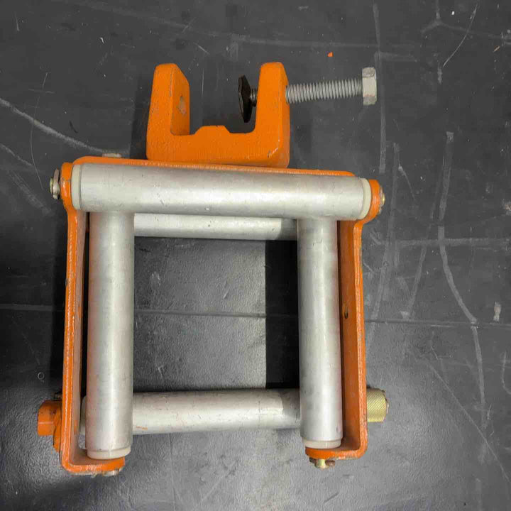 【中古品】 育良精機 (IKURA) 4面コロ ISH-110 四面コロ 【藤沢店】