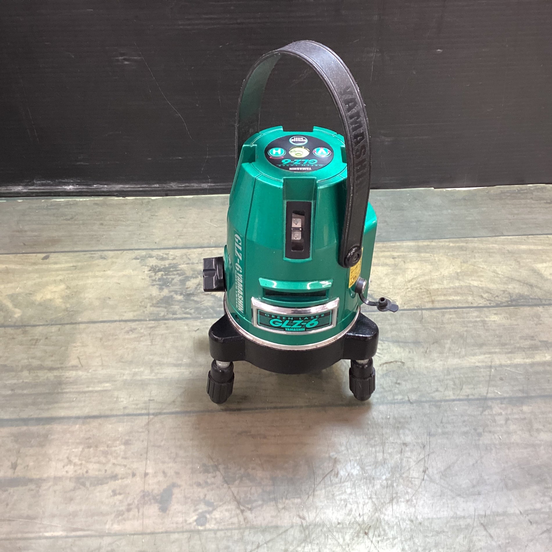 山真(YAMASHIN) グリーンレーザー墨出し器 矩十字・横 GLZ-6 【東大和