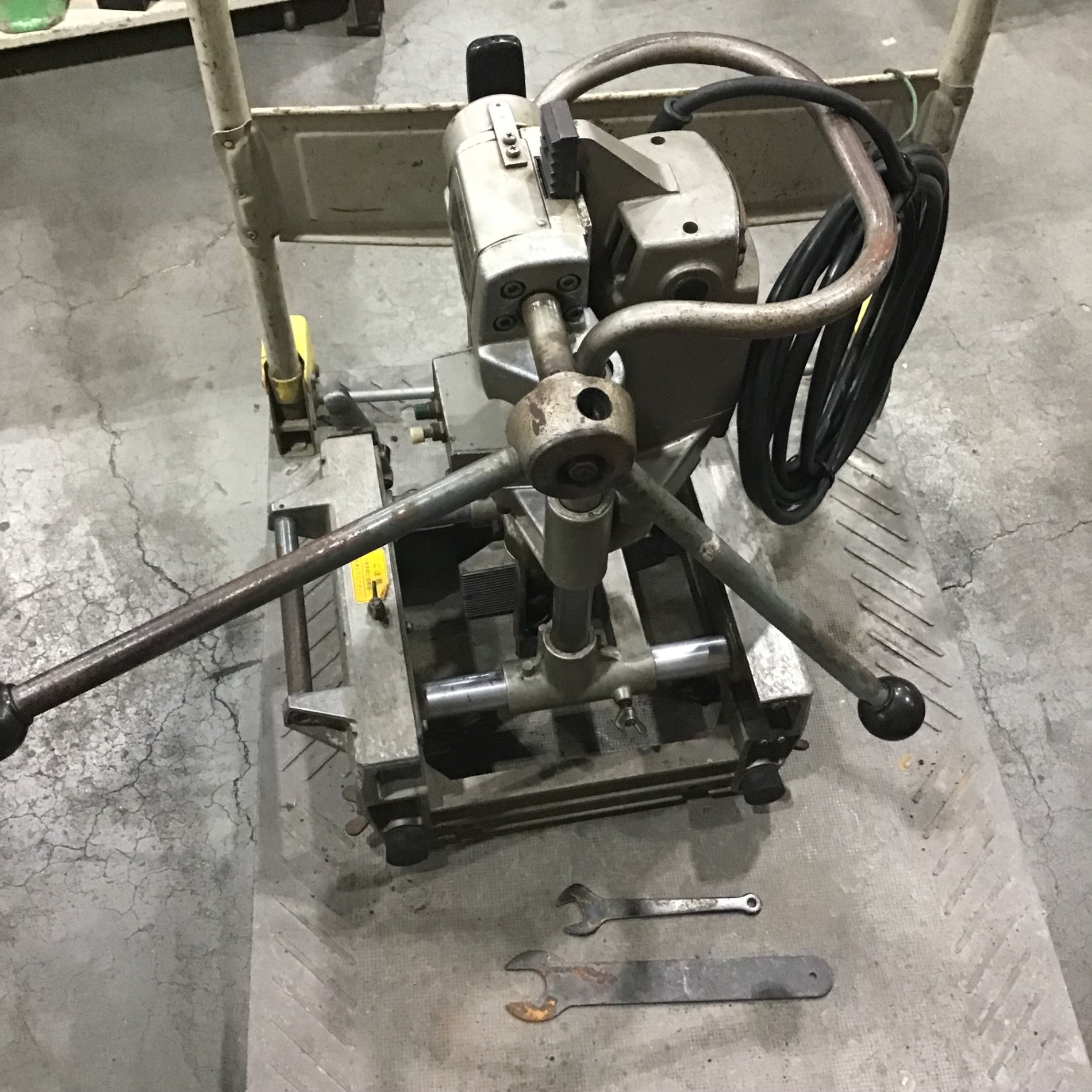 日立工機　電気角のみ　K30 良品 店頭受取り限定】〇ハイコーキ(HIKOKI ※旧:日立工機) 電気角のみ K30