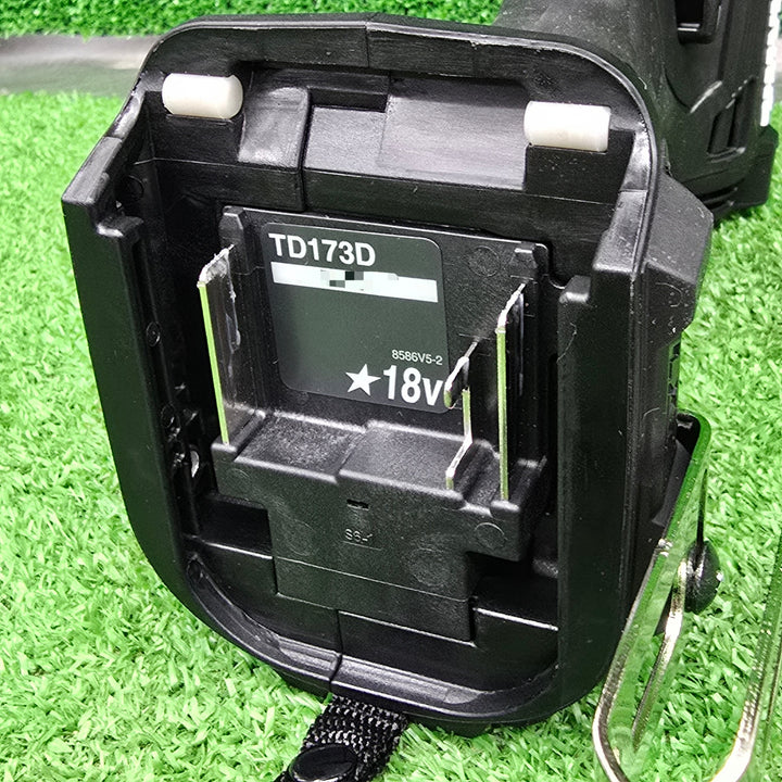 【未使用本体+中古18V 6.0Ahバッテリ(BL1860B)】マキタ(makita) コードレスインパクトドライバー TD173DZB【桶川店】