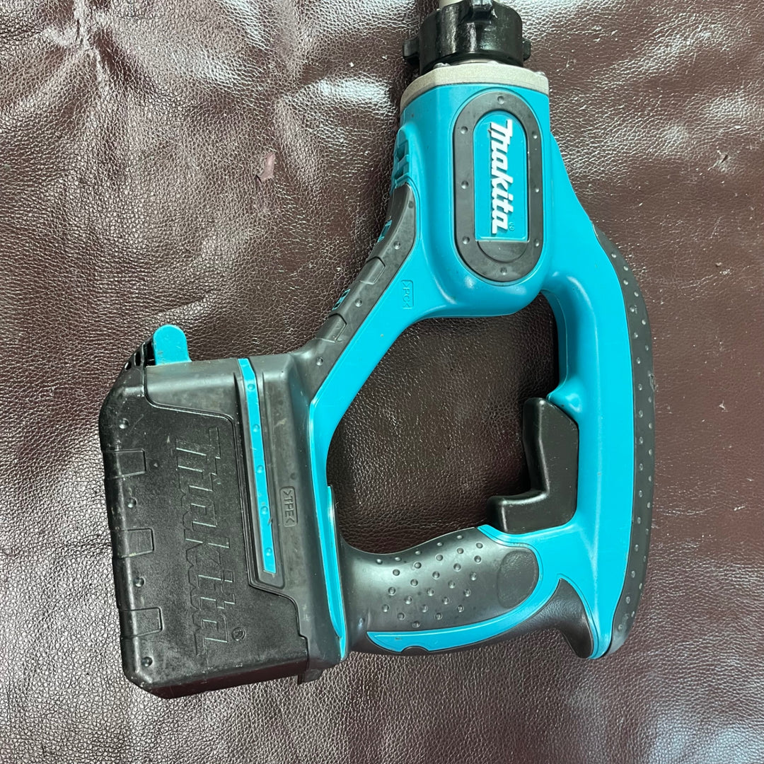 【中古品】★マキタ(makita) コードレスコンクリートバイブレータ VR350DZ【東大和店】