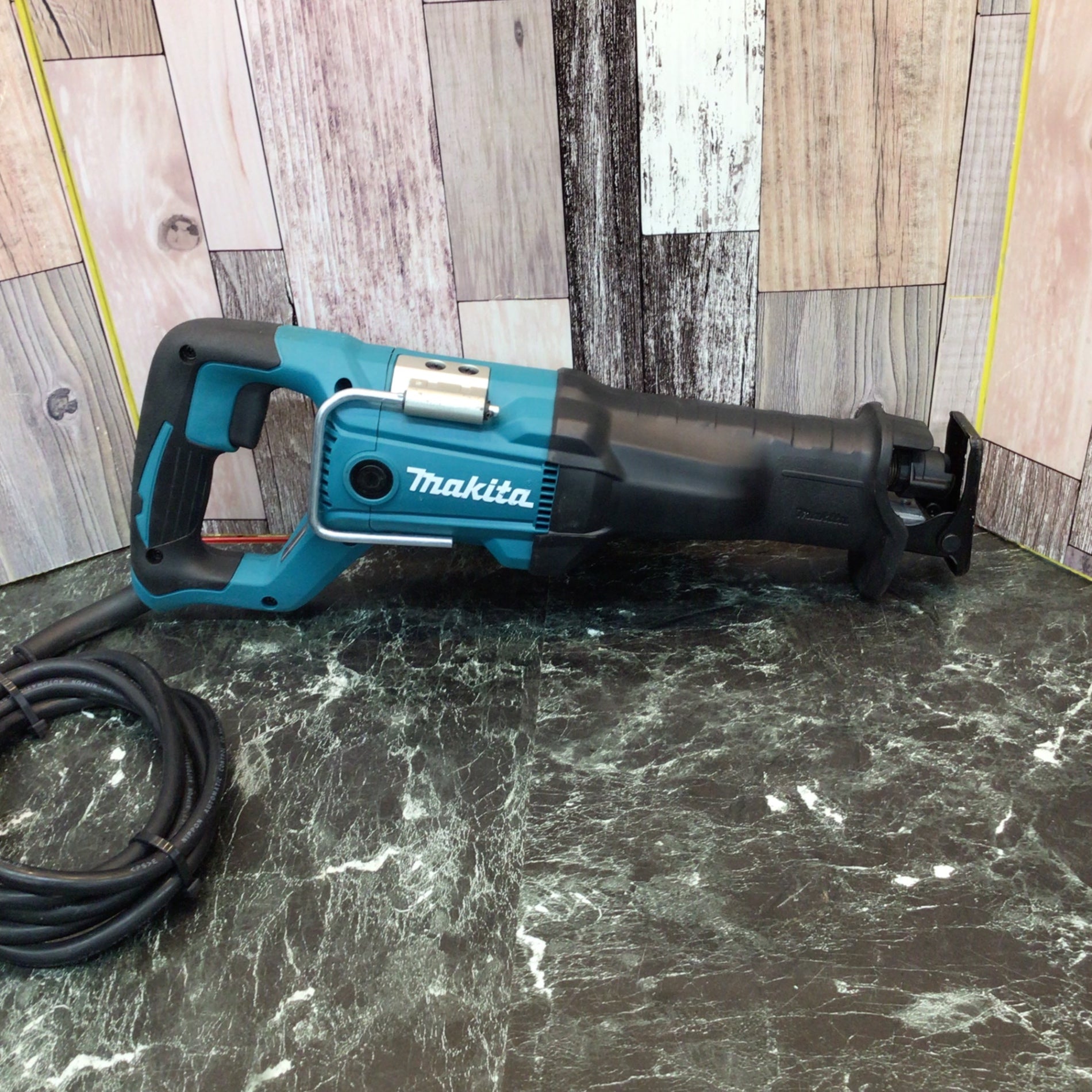 ★マキタ(makita) レシプロソー JR3051T【八潮店】