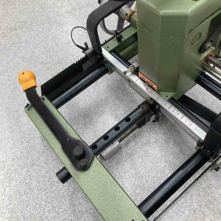 【中古品 美品】◇マキタ makita 大入レルーター  2516【八潮店】