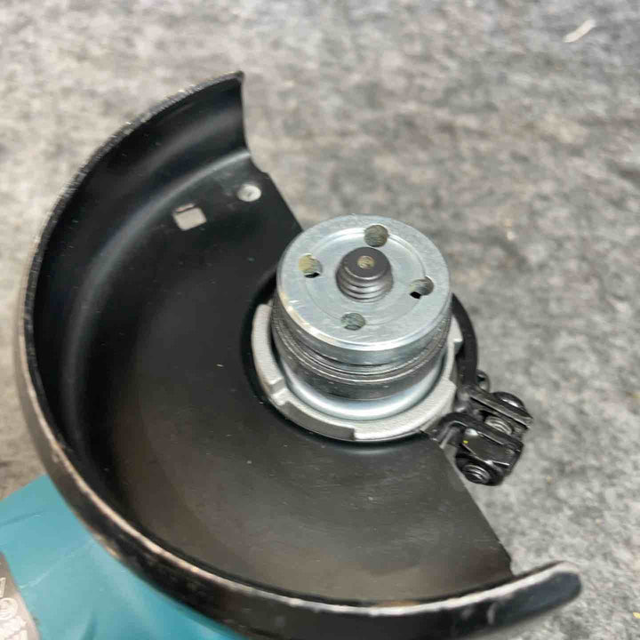 マキタ(makita) 100mmディスクグラインダー GA4031【桶川店】