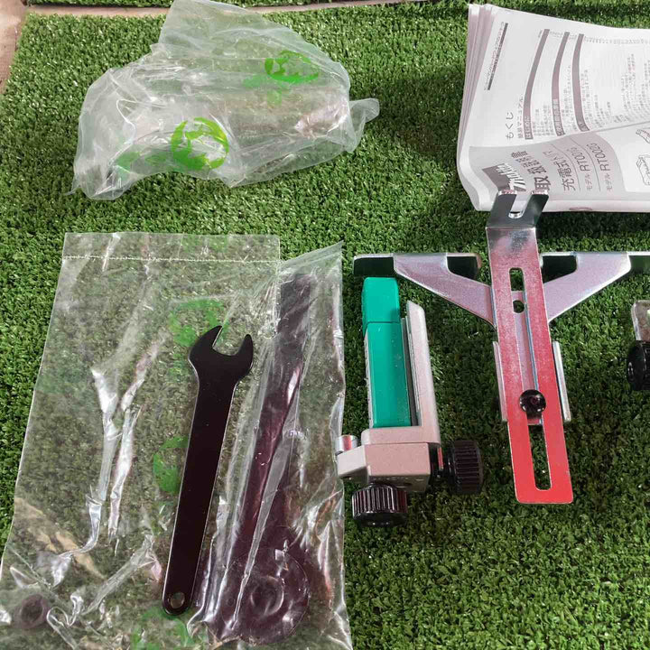 ★マキタ(makita) コードレストリマ RT001GZ【川崎店】