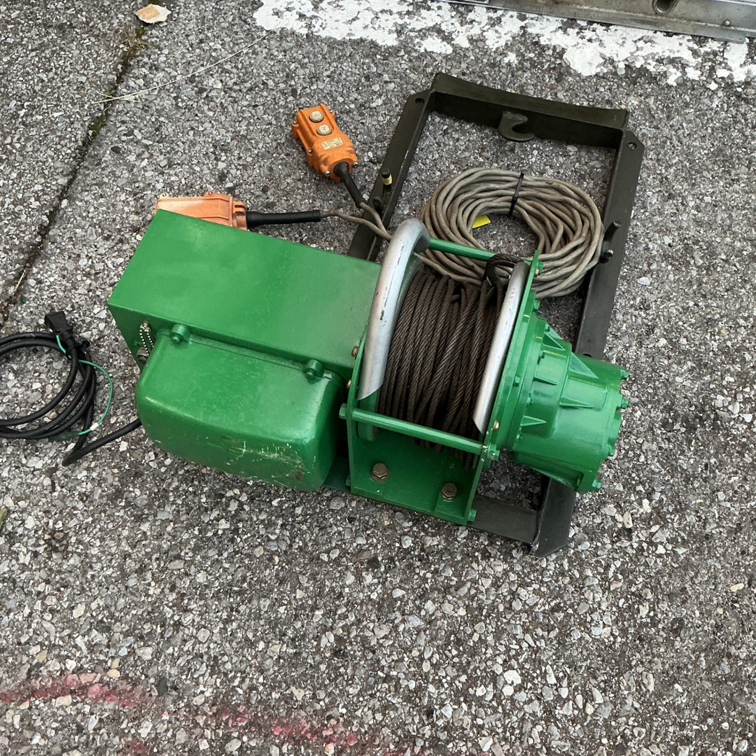 【店頭受取り限定】◇トーヨーコーケン(TKK) ウインチ 荷揚げ機 MD-7 ベビーマイティ【草加店】