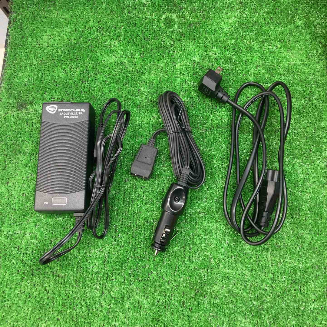 ストリームライト 46003 ポータブルシーンライトII100V 赤　最高10,000ルーメン【川越店】