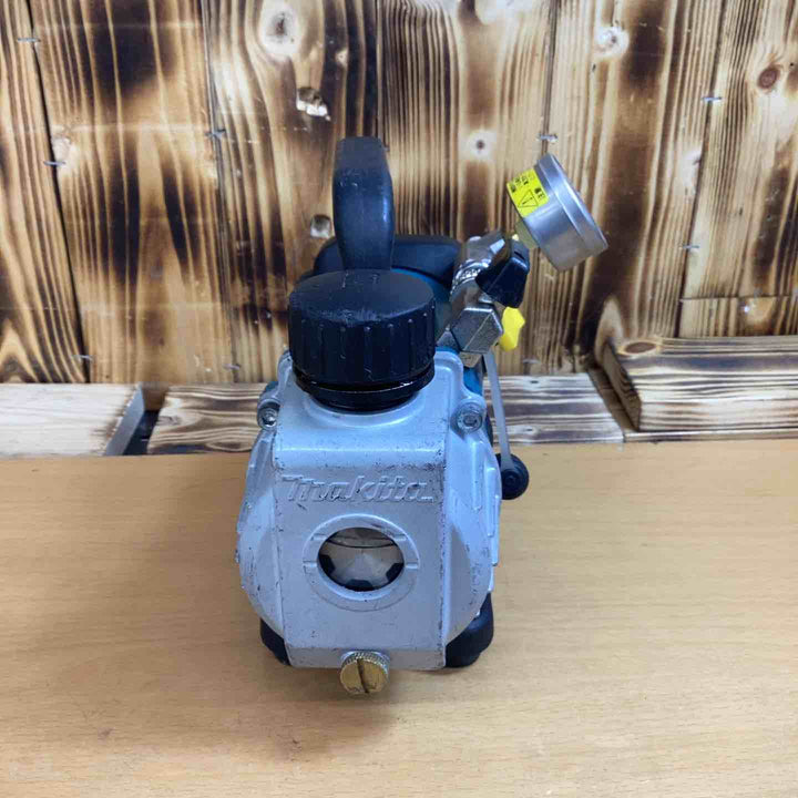 ★マキタ(makita) コードレス真空ポンプ VP180DZ【越谷店】