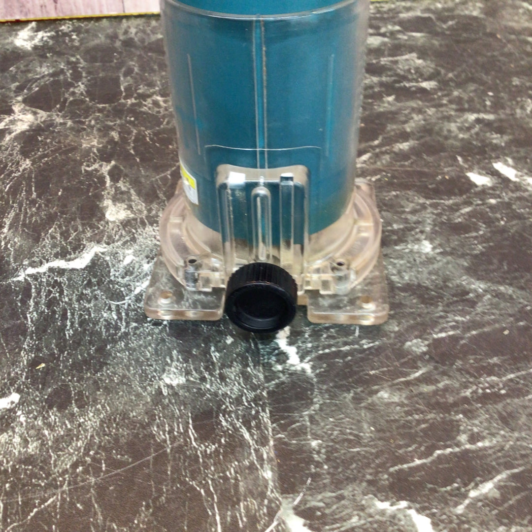 ☆マキタ(makita) 電子トリマ 3707FC【八潮店】