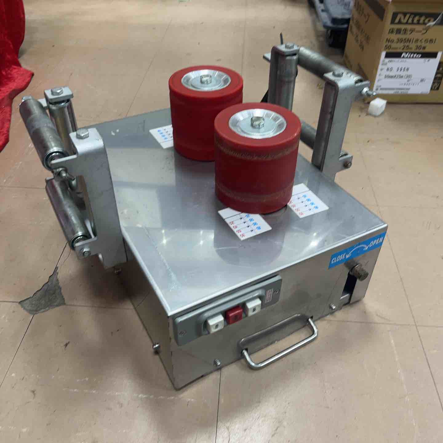 店頭受取り限定】メーカー不明 ケーブル中間送り機 型式不明 200V