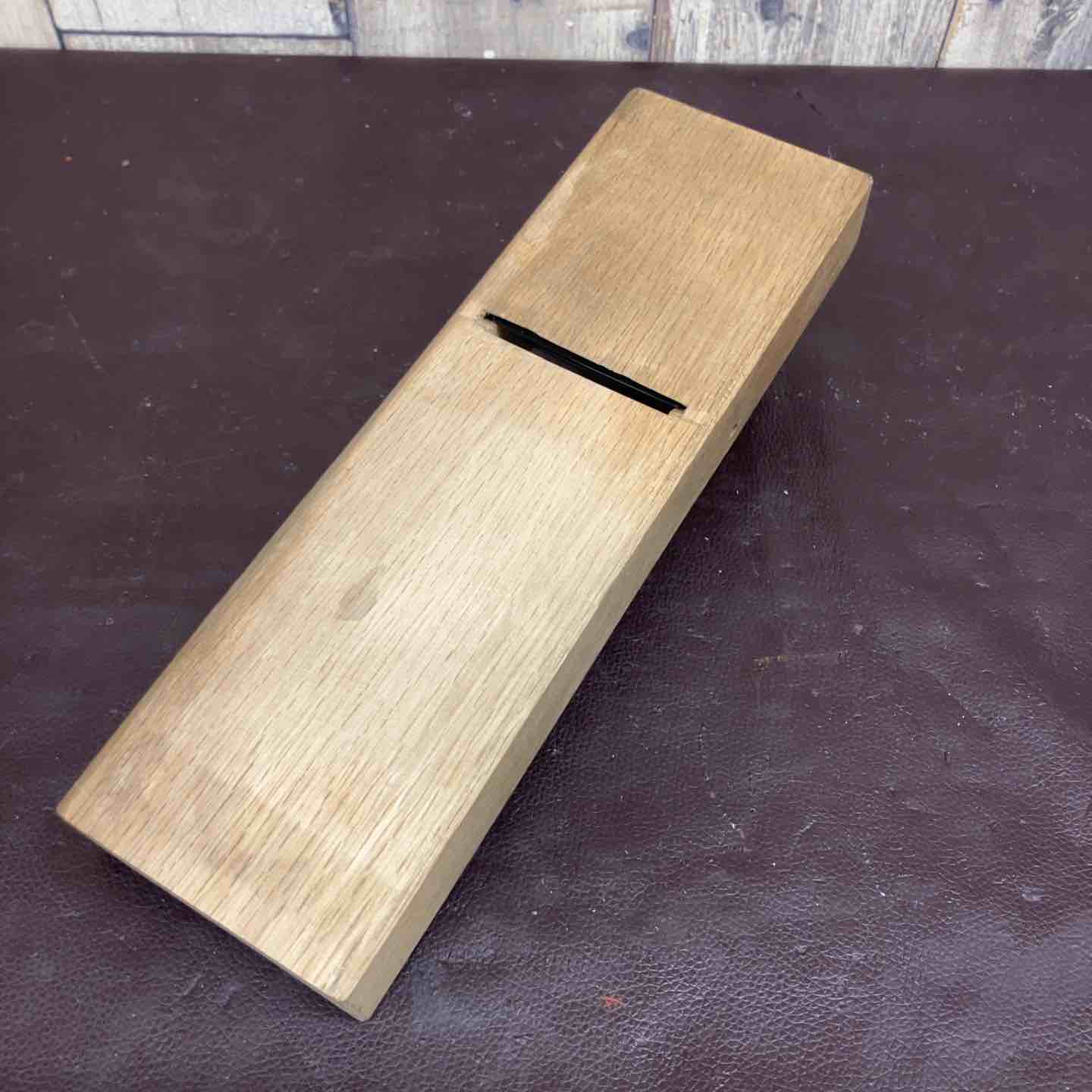 中古品】 鉋(かんな) 一芳作 弓張月 千代鶴 和工具 鑿 大工道具 【東大