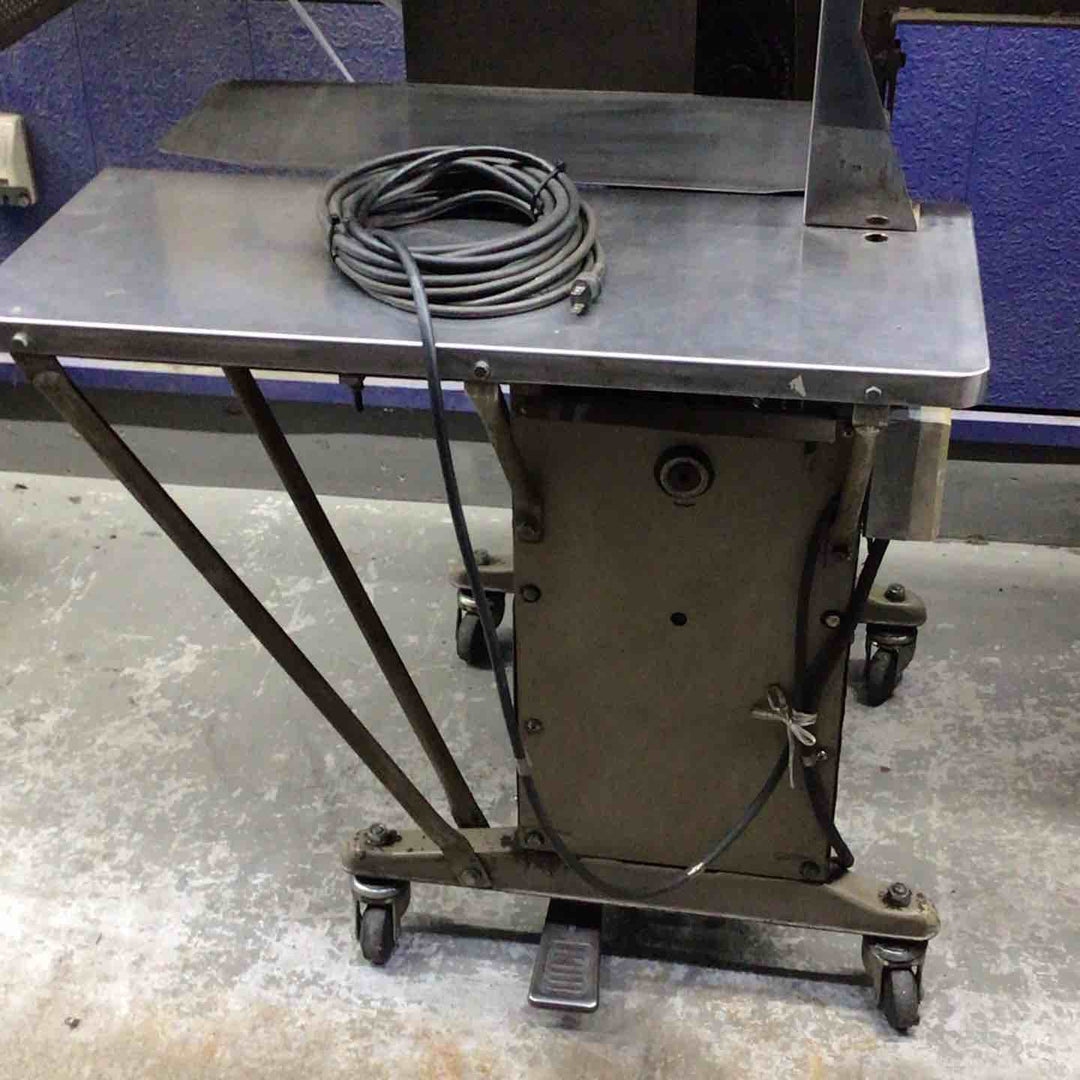 【中古品／店頭受取り限定】山田機械 TOM　自動紐掛機 T-60型【八潮店】