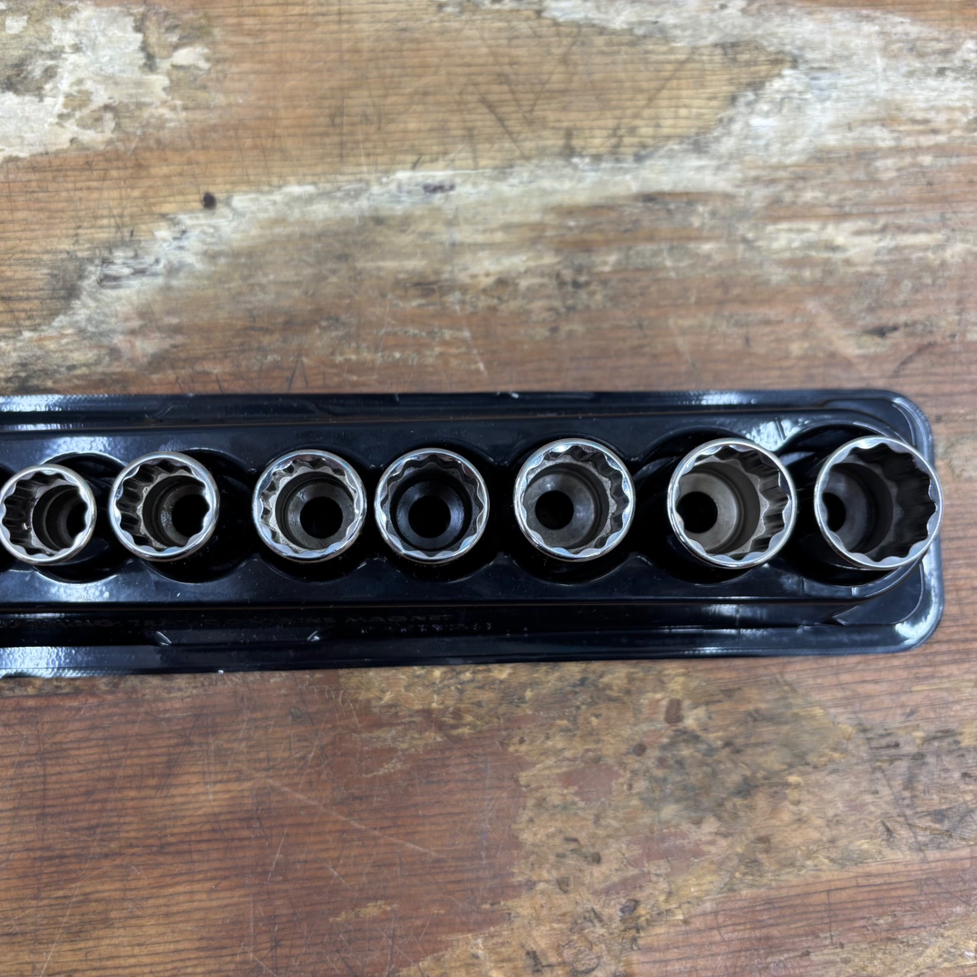 スナップオン/Snap-on 3/8 セミディープソケット セット 12個組 スナップオン/Snap-on 3/8 セミディープソケット セット 12個組