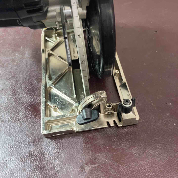 【中古品】マキタ(makita) 電子マルノコ HS6303B【東大和店】