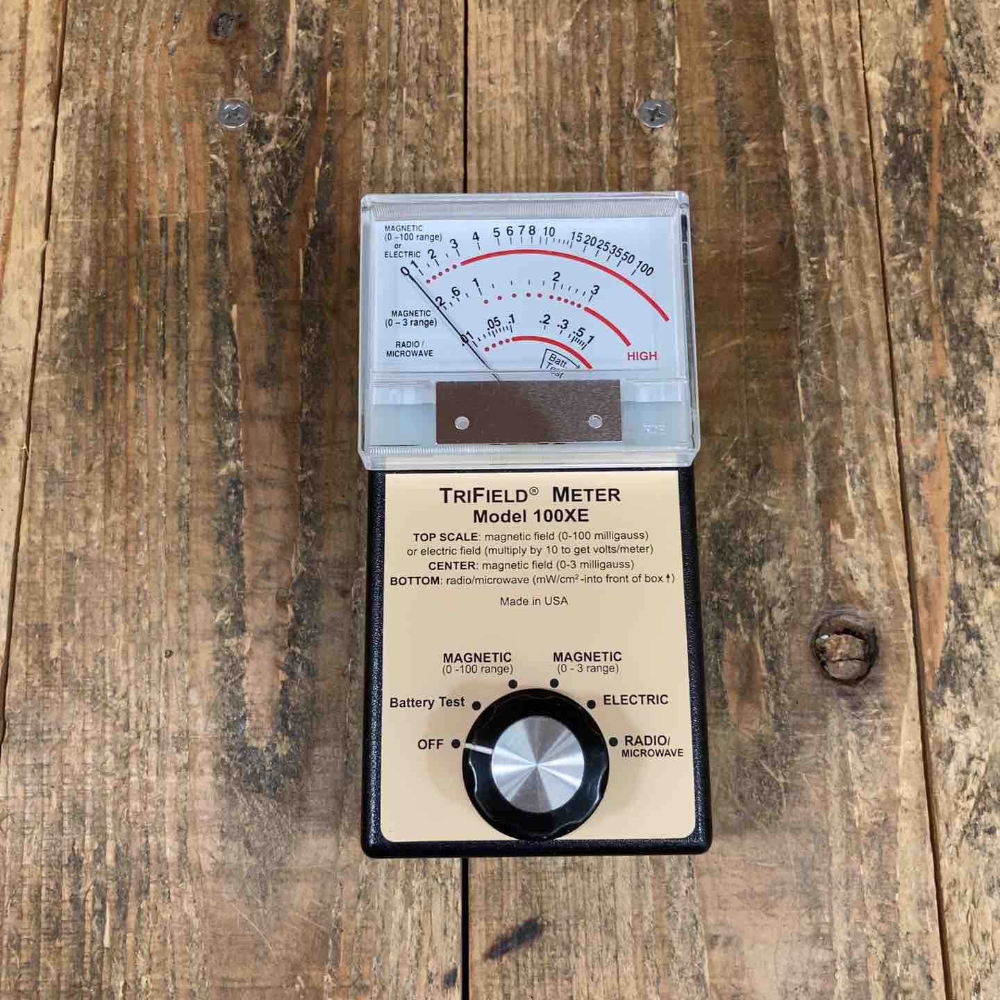 ◇トリフィールドメーター(TRIFIELD) 電磁波測定器 モデル 100XE ◇トリフィールドメーター(TRIFIELD) 電磁波測定器 モデル 100XE