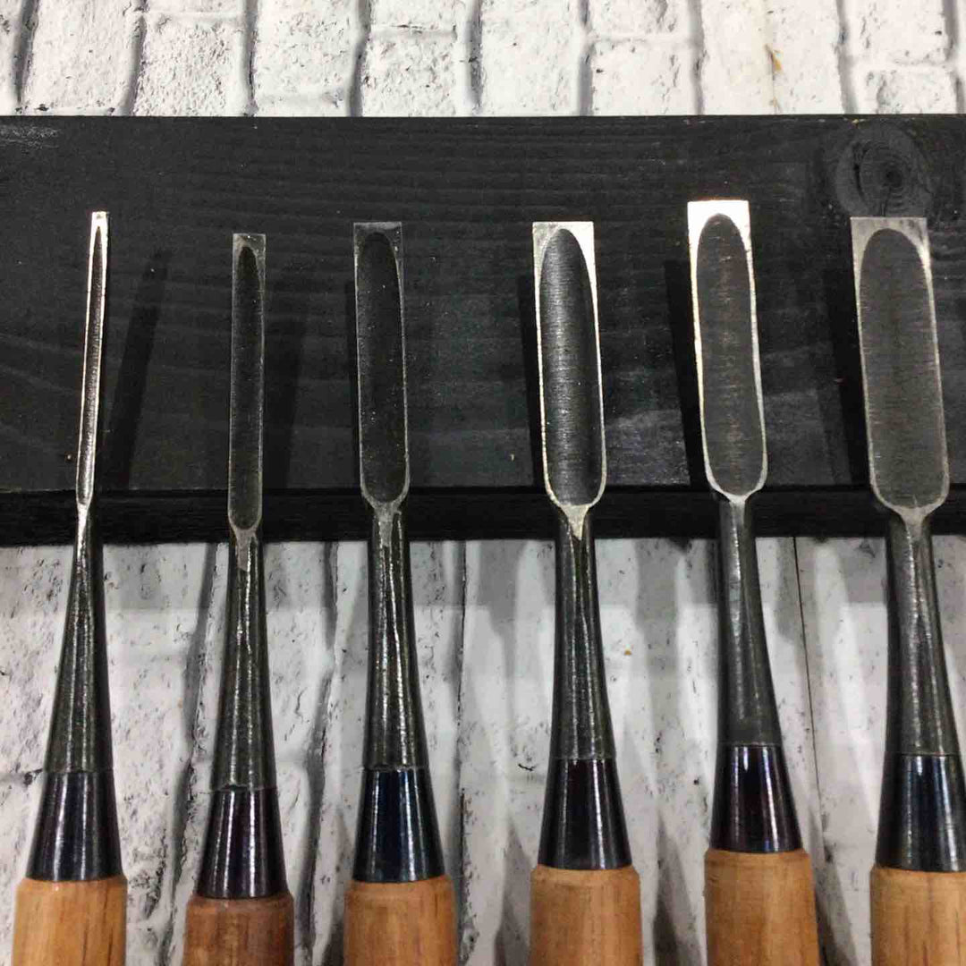 左次弘 追入鑿 10本組 赤樫柄 面取加工 ※12mmが2本あります。 【川口店】