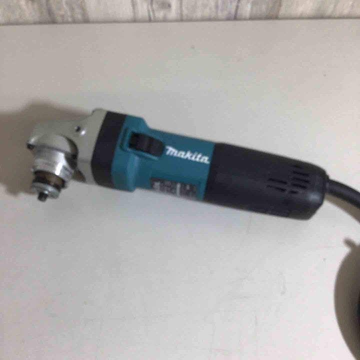 ☆マキタ(makita) 100mm電子ディスクグラインダ GA4041C【戸田店】