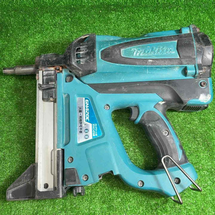 【現状品】 マキタ (makita) コードレスコンクリート用ガスピン打ち機 GN420C 【藤沢店】