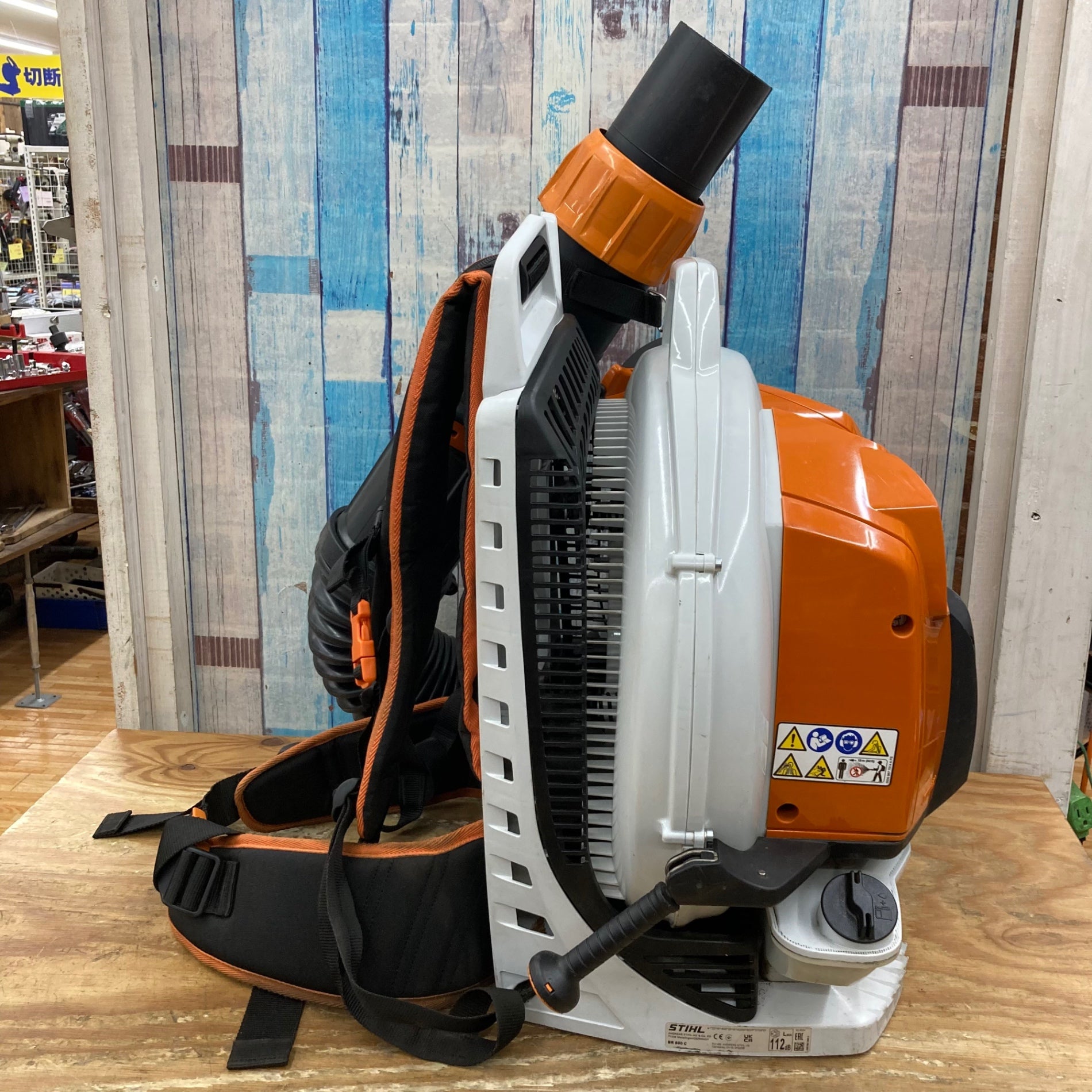 【引取限定】STIHL スチール 背負式エンジンブロワ BR800C エンジンブロワ 園芸用品【下関店】【中古】 店頭受取り限定】▽スチール(STIHL) 背負い式エンジンブロワ BR800C-E