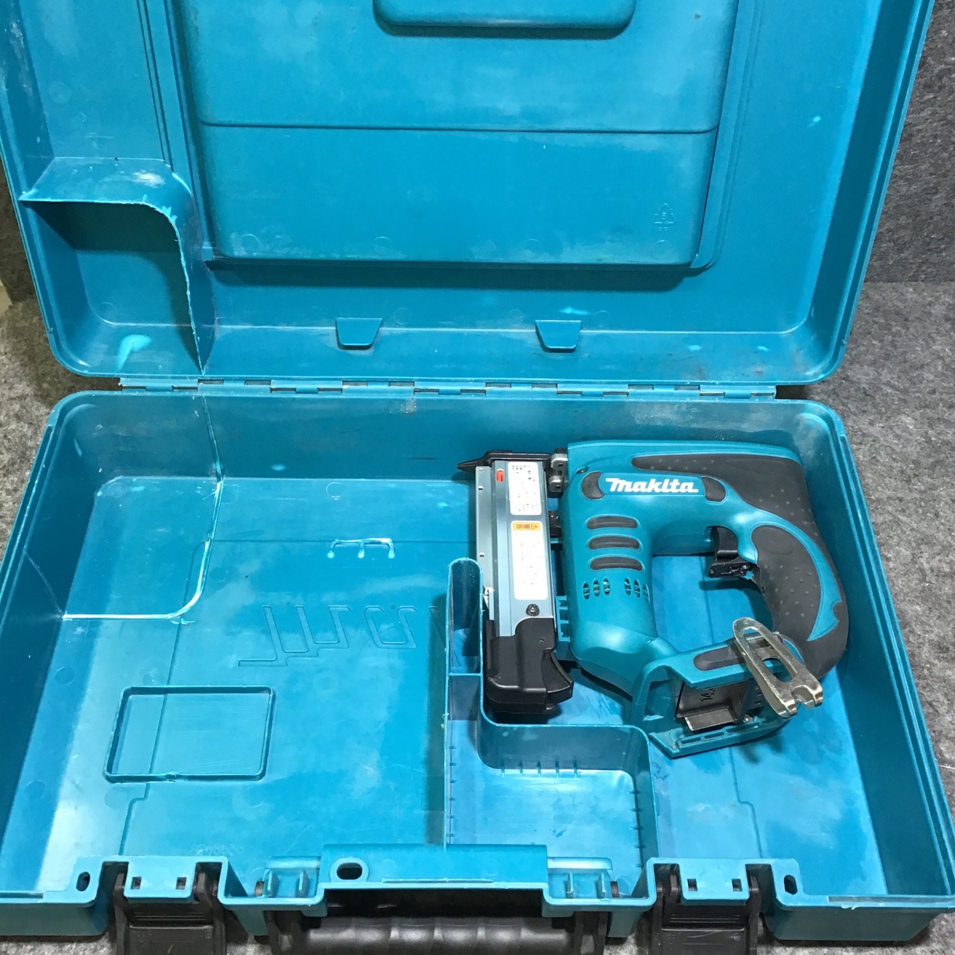 〇マキタ(makita) コードレスピンネイラ PT350DZK【桶川店】 – アクト 〇マキタ(makita) コードレスピンネイラ PT350DZK【桶川店】 – アクト
