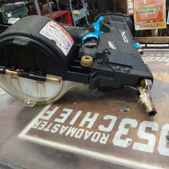 ★マキタ(makita) 高圧エア釘打ち機 AN534H【草加店】