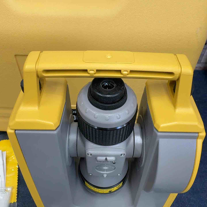 【店頭受取り限定】 ※未校正・保証なし トプコン デジタルセオドライト 三脚セット DT-300【八潮店】