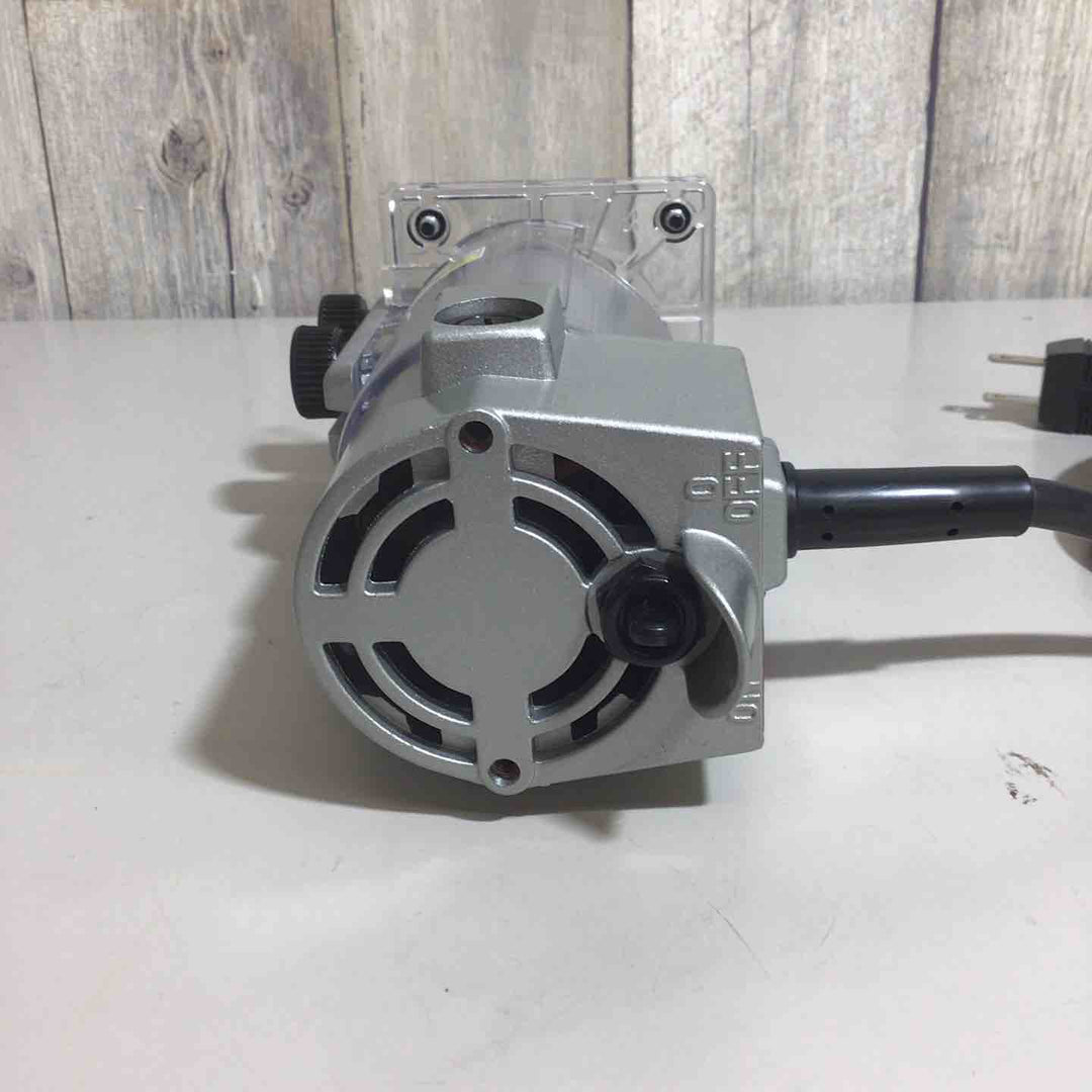 ◇マキタ(makita) トリマ 6mm 3701【戸田店】