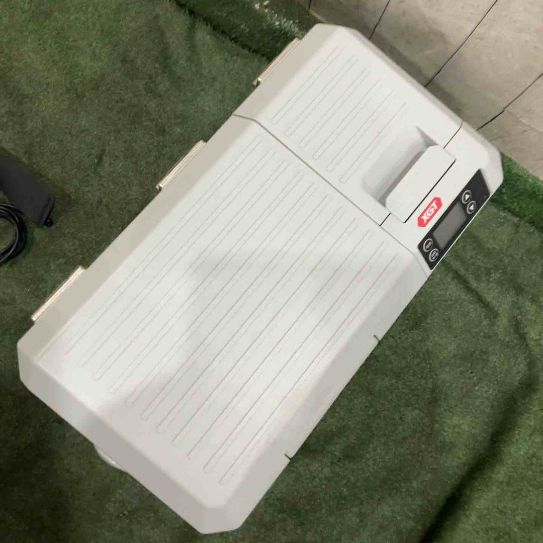 ★マキタ(makita) コードレス冷温庫 CW003GZO 動作確認済【川口店】
