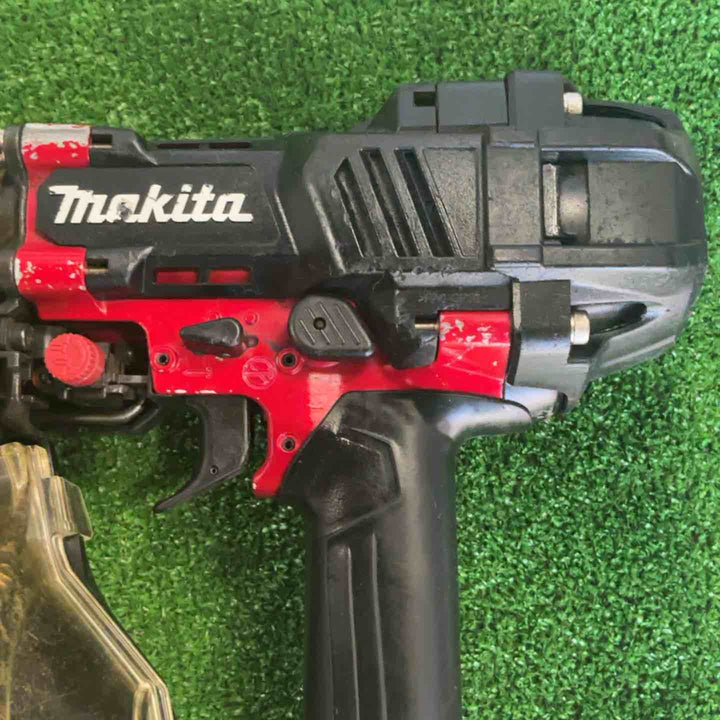 ★マキタ(makita) 高圧エア釘打ち機 AN636H【草加店】